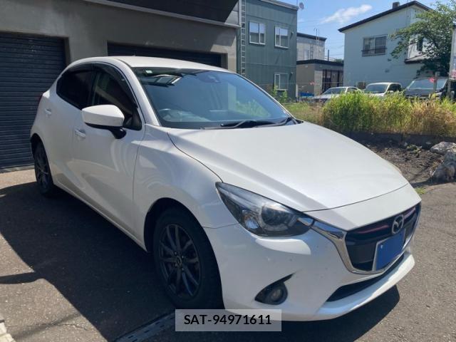 Mazda DEMIO 2015-06 8245079-0