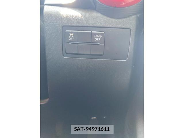 Mazda DEMIO 2015-06 8245079-17