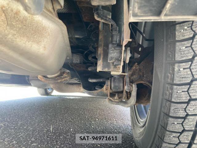 Mazda DEMIO 2015-06 8245079-22