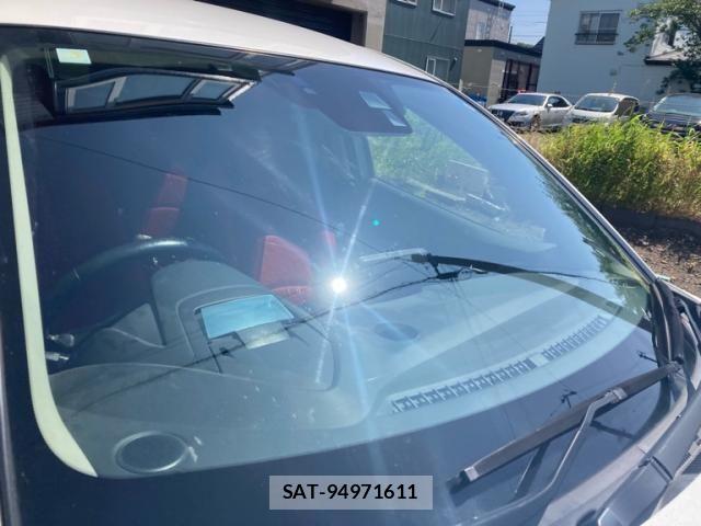 Mazda DEMIO 2015-06 8245079-6