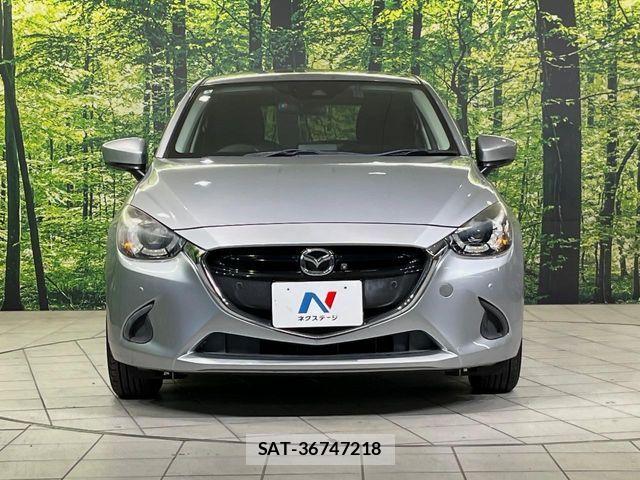 Mazda DEMIO 2018-04 8245075-13
