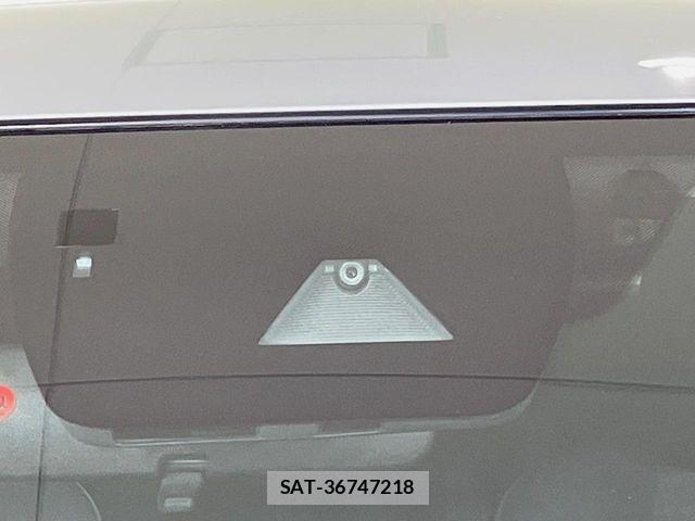 Mazda DEMIO 2018-04 8245075-4