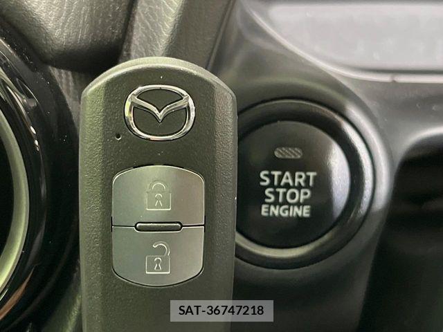 Mazda DEMIO 2018-04 8245075-6