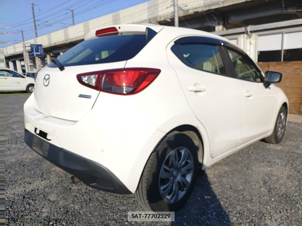 Mazda DEMIO 2019-07 8266528-1