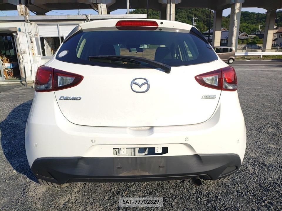 Mazda DEMIO 2019-07 8266528-2