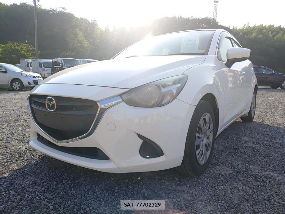 Mazda DEMIO 2019-07 8266528-4