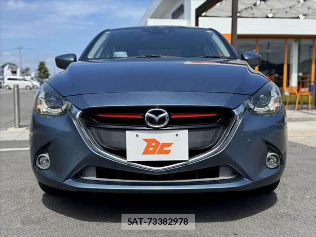 Mazda DEMIO 2016-06 8314249-8