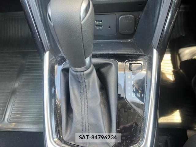 Mazda DEMIO 2015-11 8314259-18