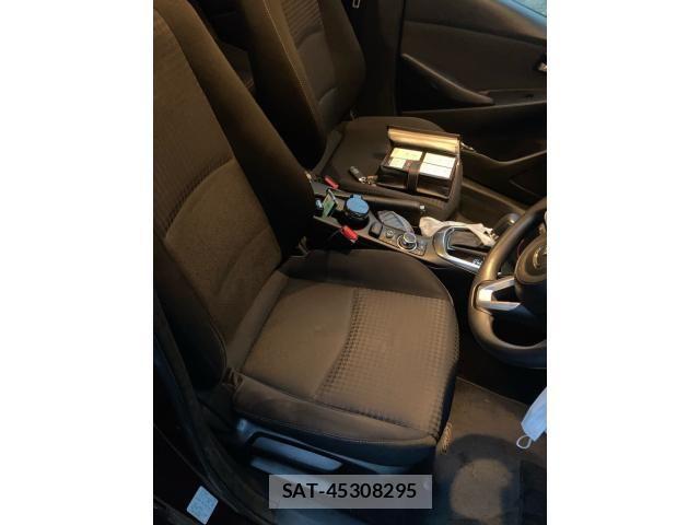 Mazda DEMIO 2018-02 8314258-14