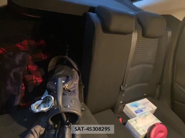 Mazda DEMIO 2018-02 8314258-15