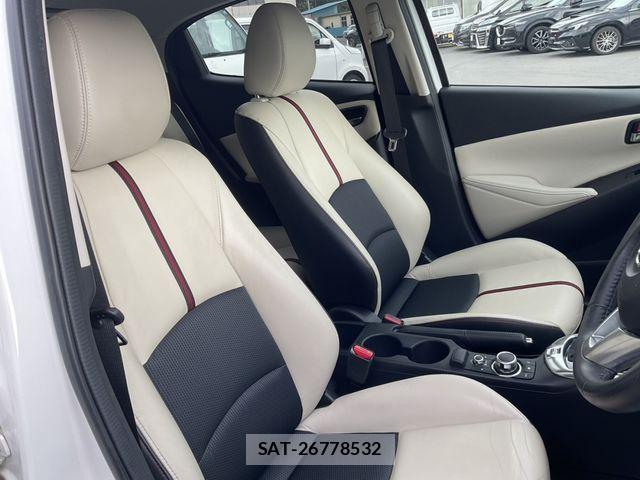 Mazda DEMIO 2014-09 8314250-16