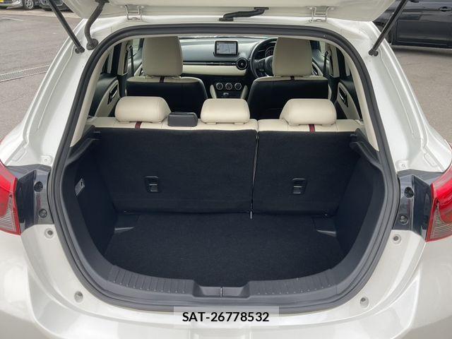 Mazda DEMIO 2014-09 8314250-26