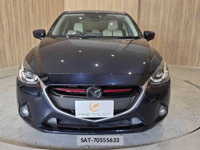 Mazda DEMIO 2015-11 8314253-15