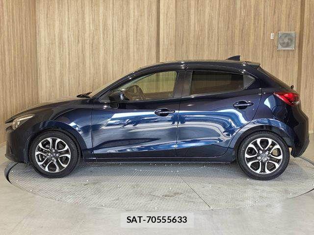 Mazda DEMIO 2015-11 8314253-21