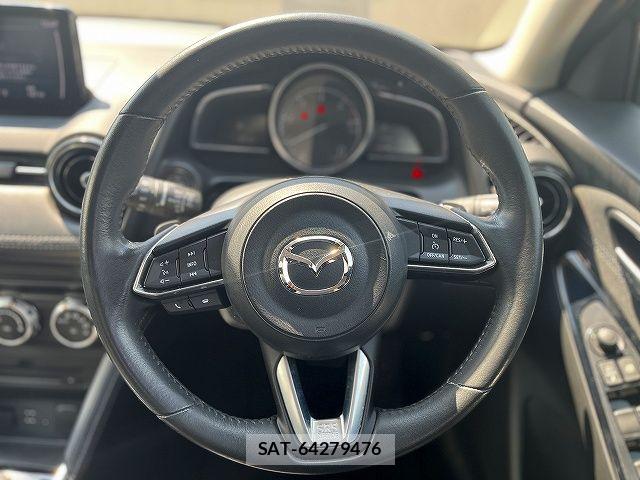 Mazda DEMIO 2017-09 8314246-13