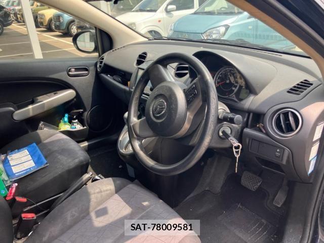 Mazda DEMIO 2013-12 8314265-10
