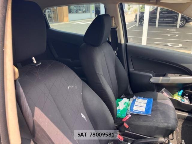 Mazda DEMIO 2013-12 8314265-11