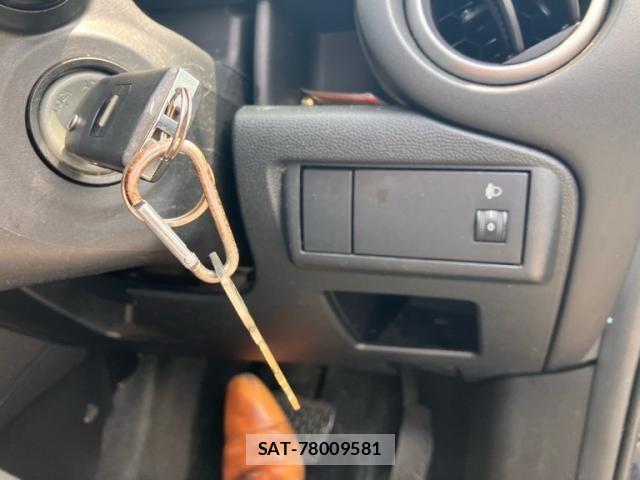 Mazda DEMIO 2013-12 8314265-17