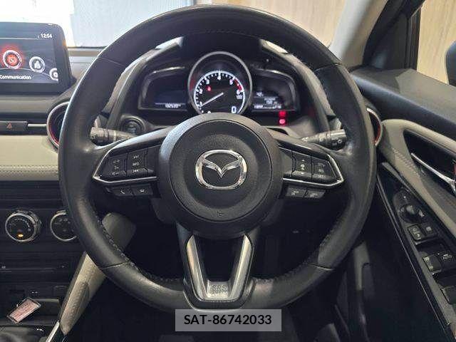Mazda DEMIO 2018-03 8314251-10