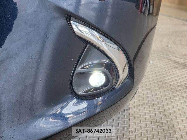 Mazda DEMIO 2018-03 8314251-12