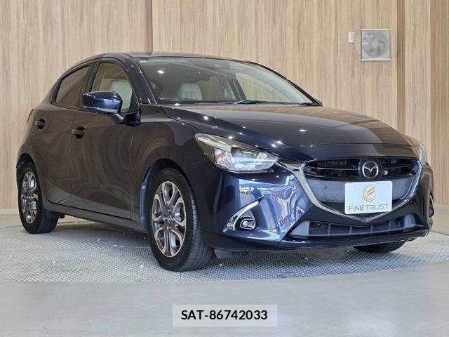 Mazda DEMIO 2018-03 8314251-15