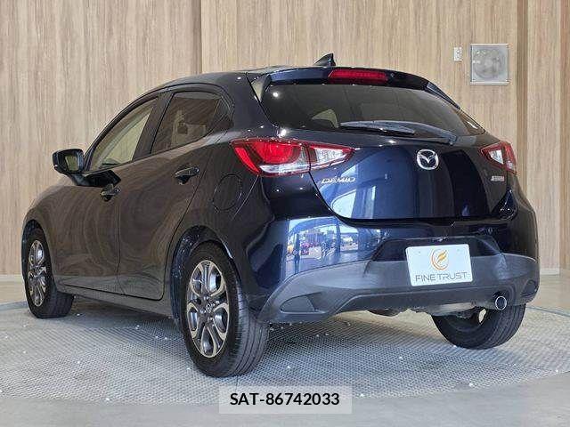 Mazda DEMIO 2018-03 8314251-19