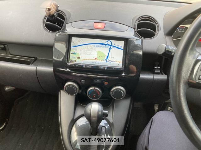 Mazda DEMIO 2014-01 8314261-7