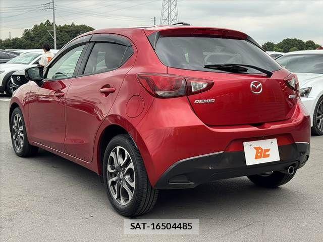 Mazda DEMIO 2015-05 8314252-12