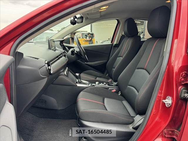 Mazda DEMIO 2015-05 8314252-16
