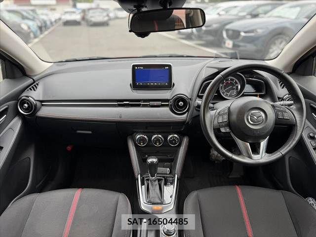 Mazda DEMIO 2015-05 8314252-1