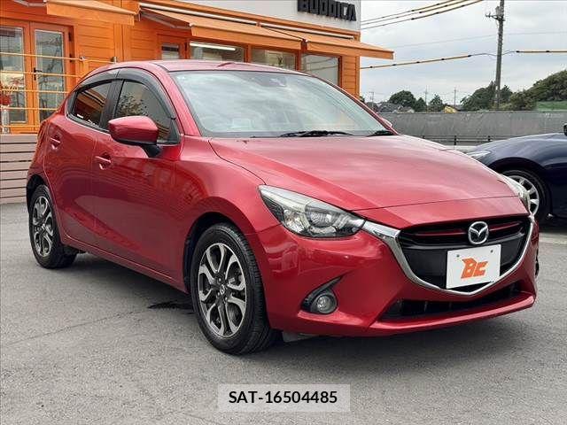 Mazda DEMIO 2015-05 8314252-7