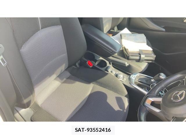 Mazda DEMIO 2018-09 8314247-14