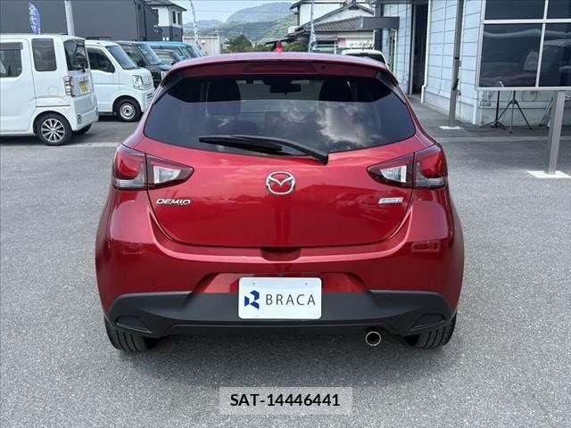 Mazda DEMIO 2016-05 8314254-13