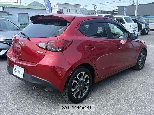 Mazda DEMIO 2016-05 8314254-14