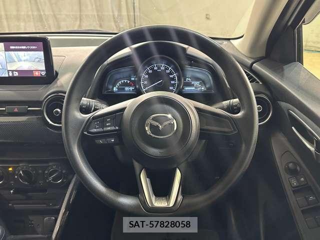 Mazda DEMIO 2018-03 8314244-9