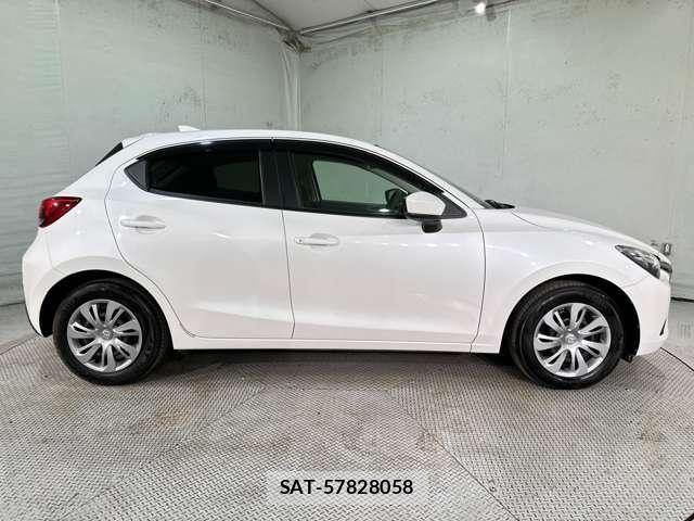 Mazda DEMIO 2018-03 8314244-3