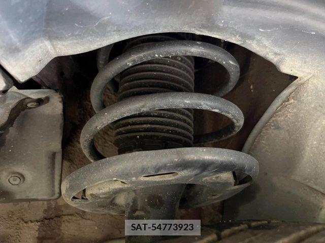 Mazda DEMIO 2015-03 8314256-19