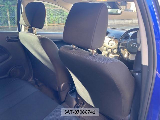 Mazda DEMIO 2007-11 8335633-12
