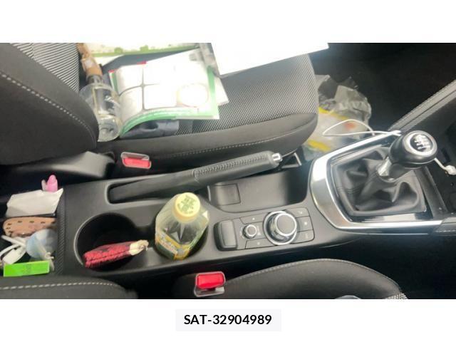 Mazda DEMIO 2018-08 8335618-19