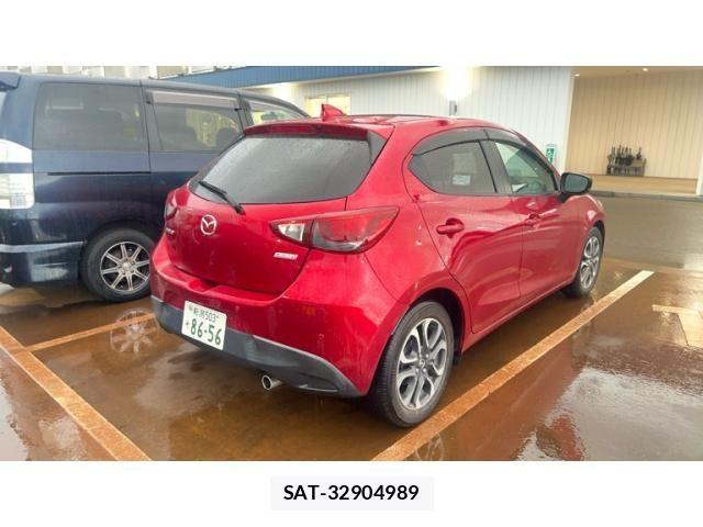 Mazda DEMIO 2018-08 8335618-3
