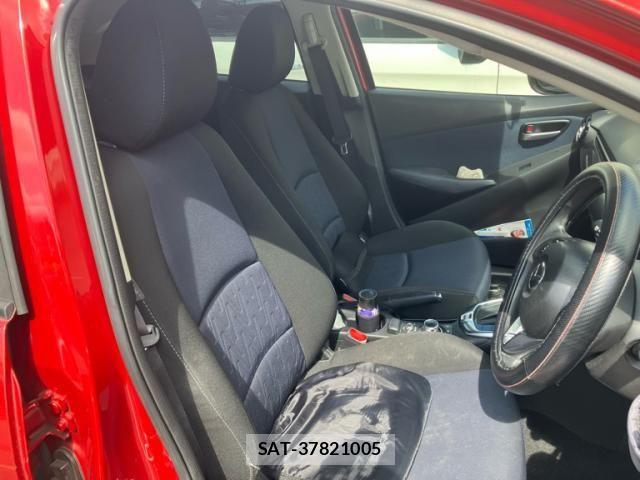 Mazda DEMIO 2016-04 8335627-14
