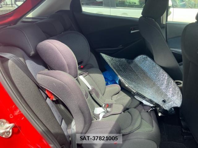 Mazda DEMIO 2016-04 8335627-15