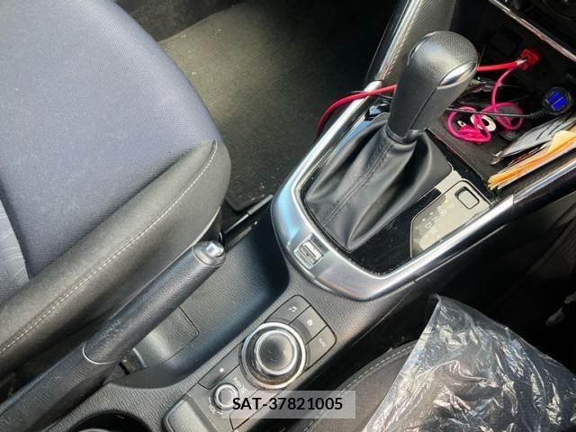 Mazda DEMIO 2016-04 8335627-17