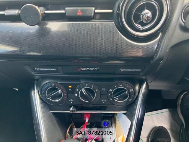 Mazda DEMIO 2016-04 8335627-19