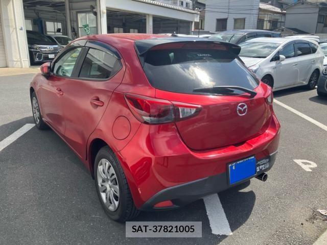 Mazda DEMIO 2016-04 8335627-6