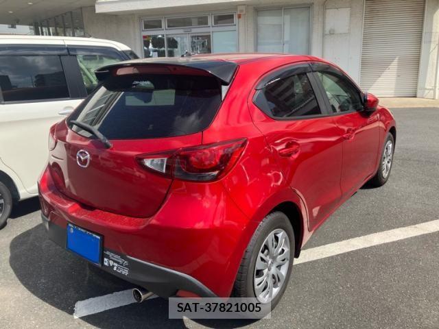 Mazda DEMIO 2016-04 8335627-7