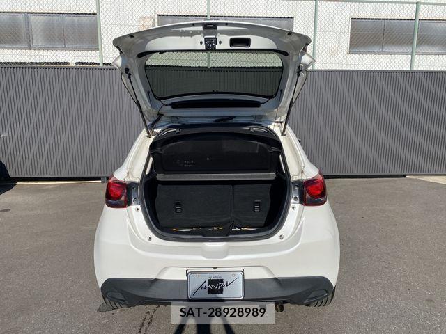 Mazda DEMIO 2017-02 8335621-9
