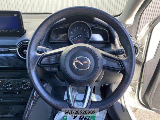 Mazda DEMIO 2017-02 8335621-15