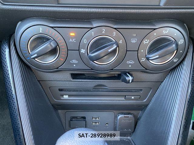 Mazda DEMIO 2017-02 8335621-19