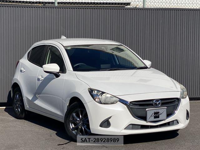 Mazda DEMIO 2017-02 8335621-5